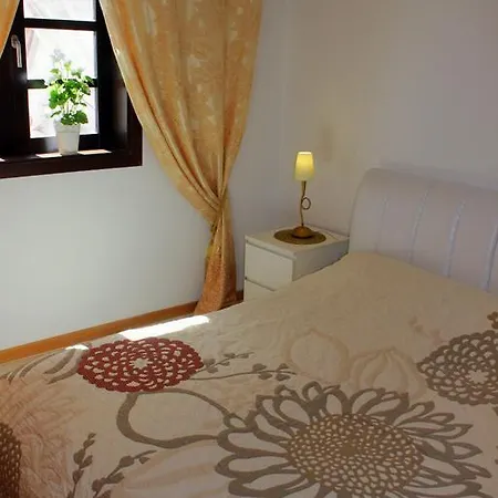 Apartment Townhouse *